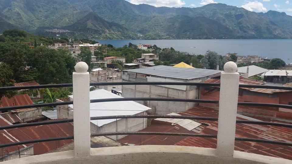 Hotel Don Chema San Pedro La Laguna Eksteriør billede